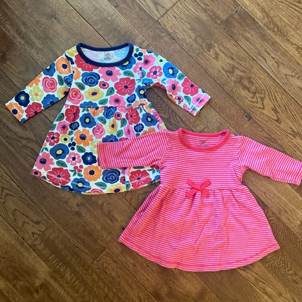Touched by Natured Baby Girls Dress Bundle 6-9 Months Set of 2